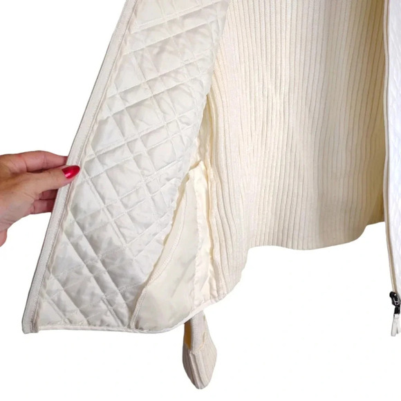 Effort Women's Quilted Cream Vest - Picture 10 of 12